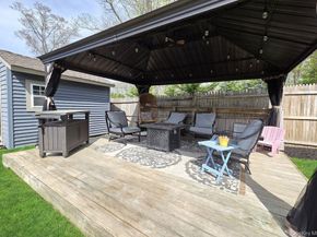 27 Ridgewood Avenue, Selden NY 11784
