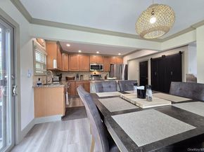 27 Ridgewood Avenue, Selden NY 11784