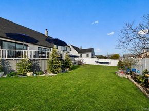 13 Noon Place, Freeport NY 11520