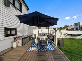 13 Noon Place, Freeport NY 11520