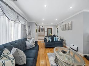 13 Noon Place, Freeport NY 11520