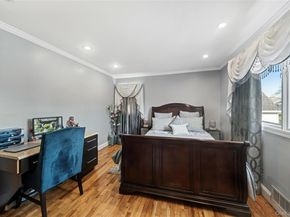 13 Noon Place, Freeport NY 11520