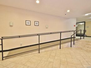 30 Greenridge Avenue 4E, White Plains NY 10605