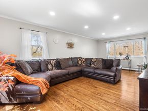 8 Carol Court, Croton-on-Hudson NY 10520