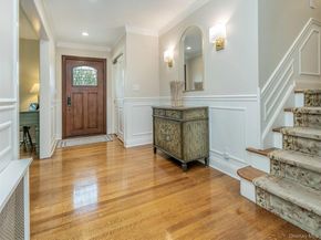 5 Fairfield Avenue, Port Washington NY 11050