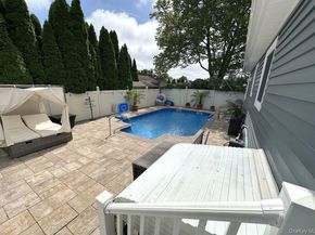22 Clifford Drive, Farmingdale NY 11735