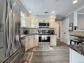 22 Clifford Drive, Farmingdale NY 11735