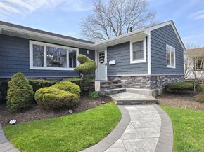 22 Clifford Drive, Farmingdale NY 11735