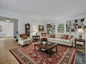 83 Parkway W, Mount Vernon NY 10552