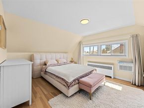 170 Scooter Lane, Hicksville NY 11801