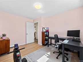 170 Scooter Lane, Hicksville NY 11801