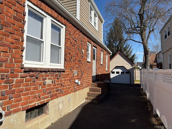 987 Wallace Avenue, Baldwin NY 11510