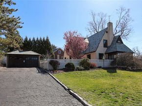 60 Roosevelt Avenue, Glen Head NY 11545