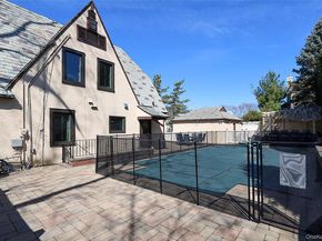 60 Roosevelt Avenue, Glen Head NY 11545