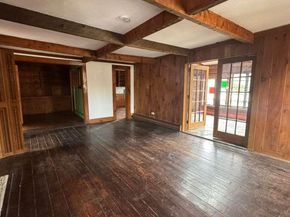 17 Jade Street, Oakdale NY 11769