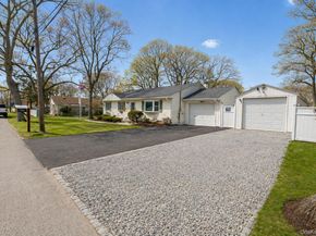 11 Seaford Road, Mastic Beach NY 11951