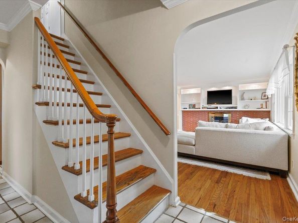 52 Windsor Terrace, Yonkers NY 10701