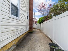 283 Hawthorne Avenue, Uniondale NY 11553