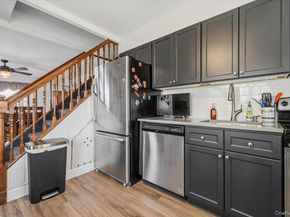 42 Haven Lane, Levittown NY 11756