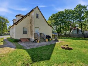 2284 Ocean Avenue, Ronkonkoma NY 11779
