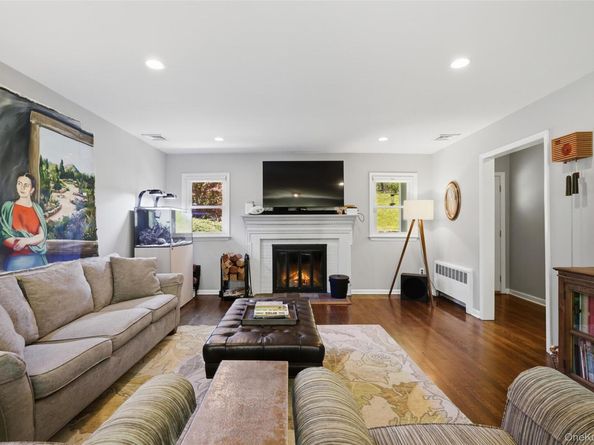19 Skyview Drive, Armonk NY 10504