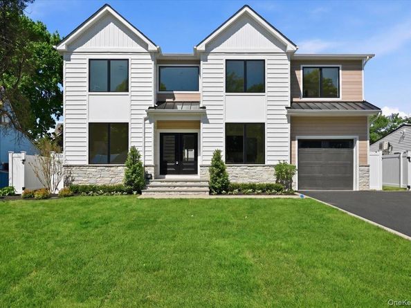 72 Cypress Lane, Westbury NY 11590