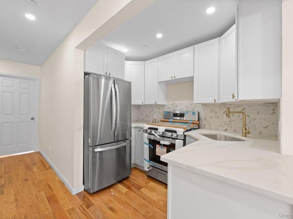 115-72A Newburg St, Saint Albans NY 11412