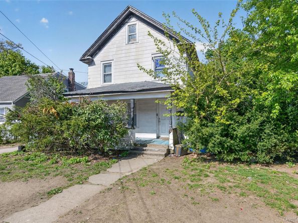 95 Rose Avenue, Roosevelt NY 11575