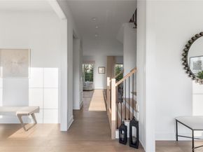 1 Sequoia Circle, Manhasset NY 11030