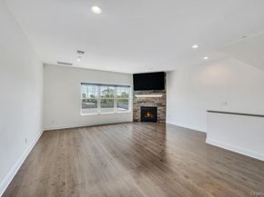 18 Hearthstone Court, Farmingdale NY 11735