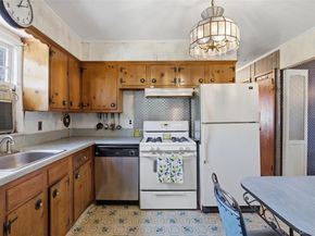 24 Spring Garden Street, Valley Stream NY 11580