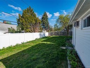 54 Ramble Lane, Levittown NY 11756