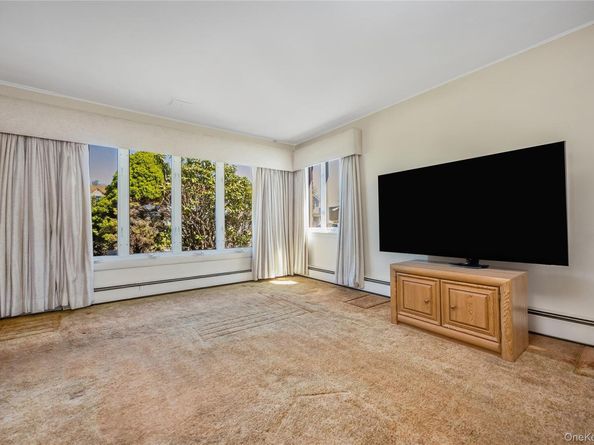 2646 Beech Street, East Meadow NY 11554