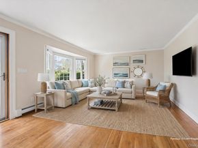 5 Maryland Boulevard, Hampton Bays NY 11946