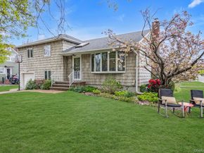 39 Warwick Place, Port Washington NY 11050