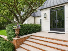 299 Narrow Lane, Southampton NY 11968