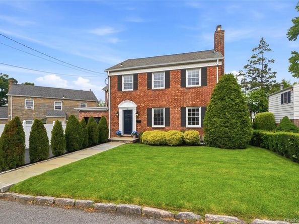 32 Huntington Drive, Yonkers NY 10704