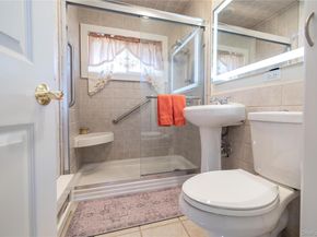 12 Link Lane, Hicksville NY 11801