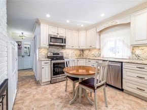 12 Link Lane, Hicksville NY 11801