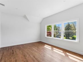 969 Manor Lane, Bay Shore NY 11706