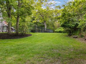 6 Apex Road, Melville NY 11747