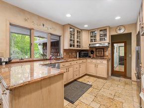 6 Apex Road, Melville NY 11747