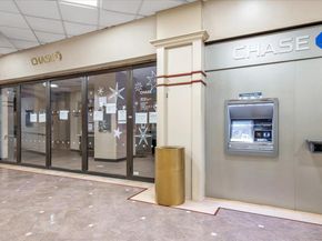 271-10 Grand Central Parkway 29V, Floral Park NY 11005
