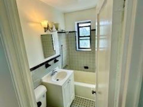 1 Fisher Drive 307, Mount Vernon NY 10552