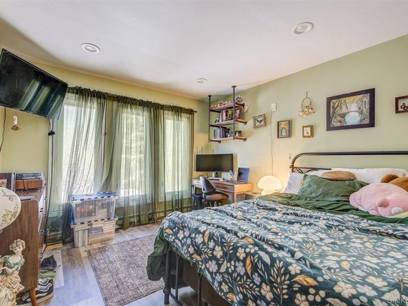 34 Hawthorne Street, Mount Sinai NY 11766
