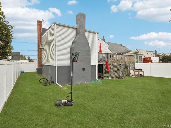 374 Miller Avenue, Freeport NY 11520