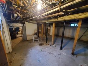 83 Kraemer Street, Hicksville NY 11801