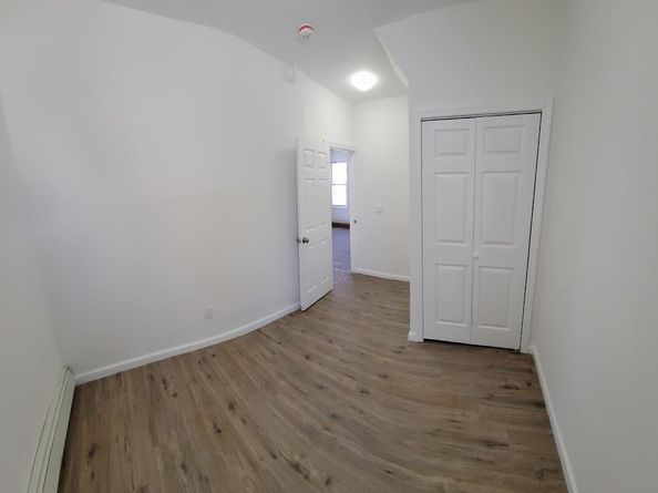 83 Kraemer Street, Hicksville NY 11801