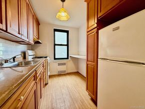11224 Northern Boulevard 3G, Corona NY 11368