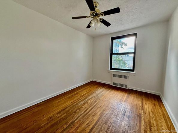 11224 Northern Boulevard 3G, Corona NY 11368